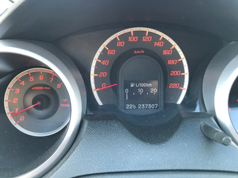 Honda Jazz 1, 4, снимка 15 - Автомобили и джипове - 51794978