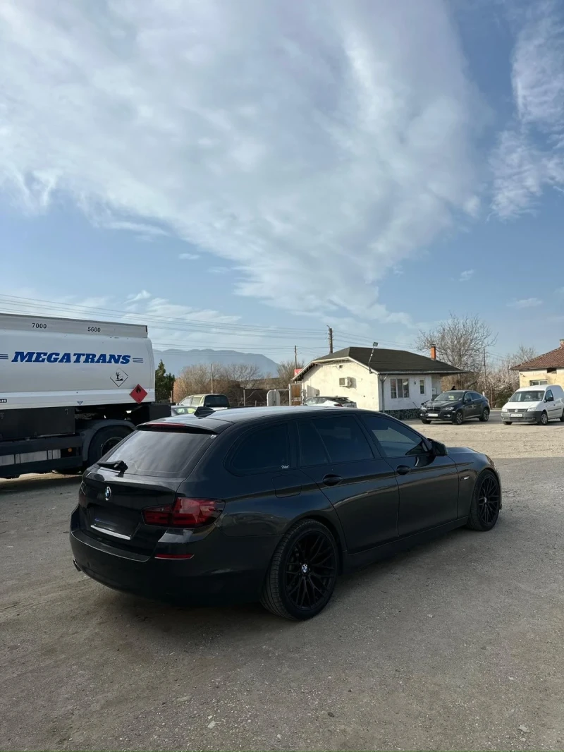 BMW 520 D, снимка 2 - Автомобили и джипове - 52167400