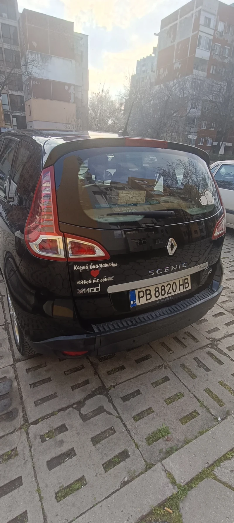 Renault Scenic, снимка 6 - Автомобили и джипове - 52345219