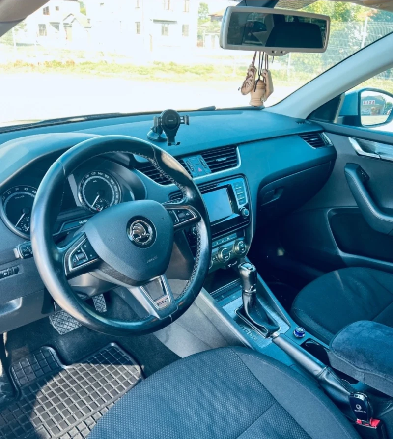 Skoda Octavia SCOUT, снимка 10 - Автомобили и джипове - 52603874