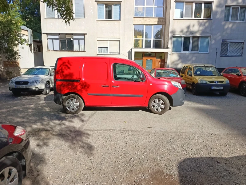 Renault Kangoo 1, 5 dci Евро 6B, снимка 2 - Автомобили и джипове - 52637065