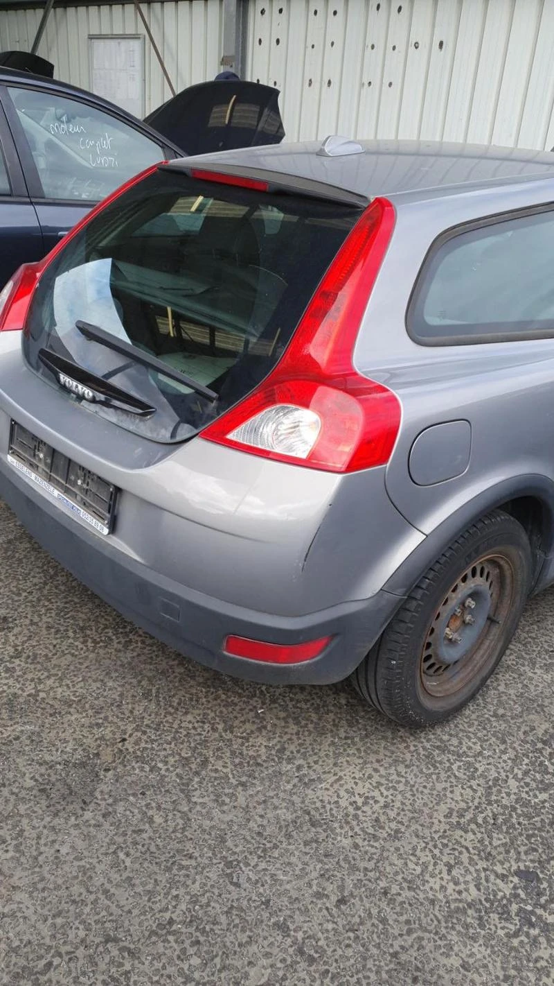 Volvo C30 1.6i /1.6 HDi, снимка 6 - Автомобили и джипове - 31024954