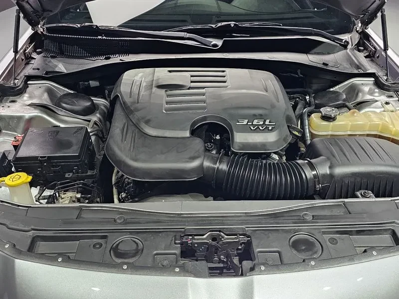 Chrysler 300c 3.6, снимка 6 - Автомобили и джипове - 54326103