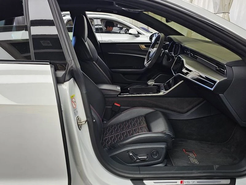 Audi Rs7 4.0 DJP Automatic, снимка 11 - Автомобили и джипове - 55780838