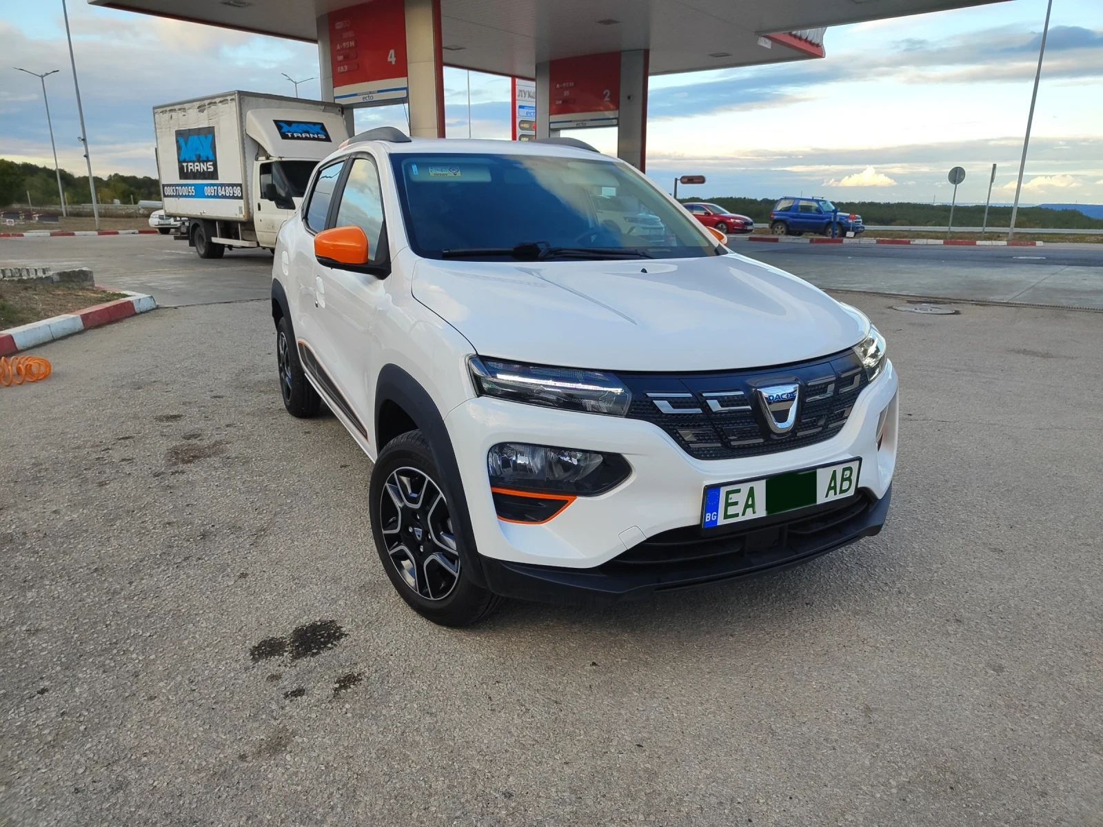 Dacia Spring, снимка 1