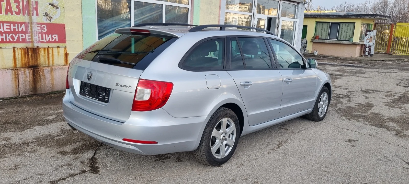 Skoda Superb 2.0 TDI 140к.с. TOP - изображение 10