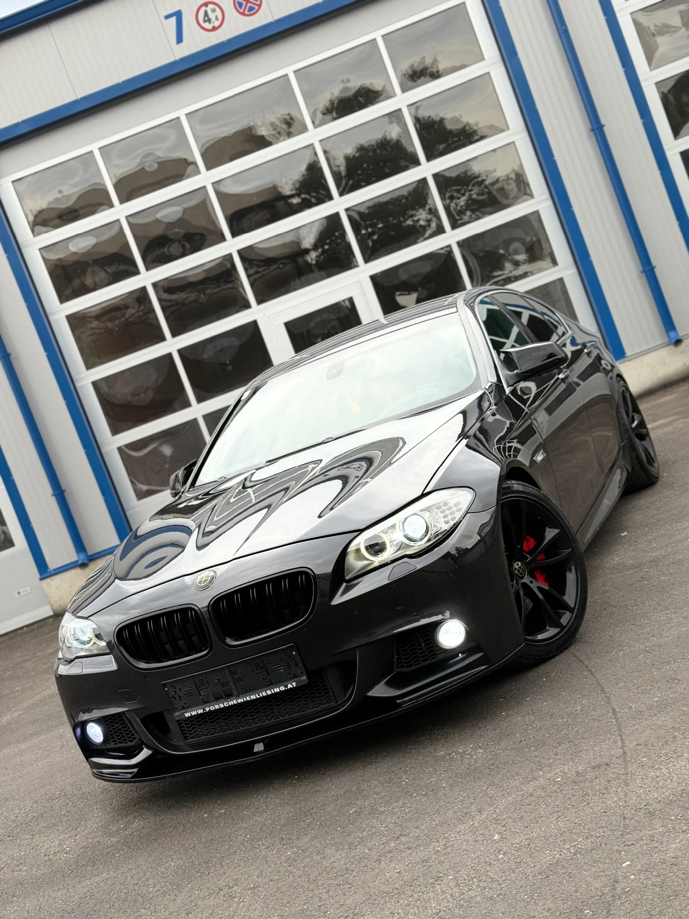 BMW 525 3.0D / M-Packet / 8ZF - изображение 4