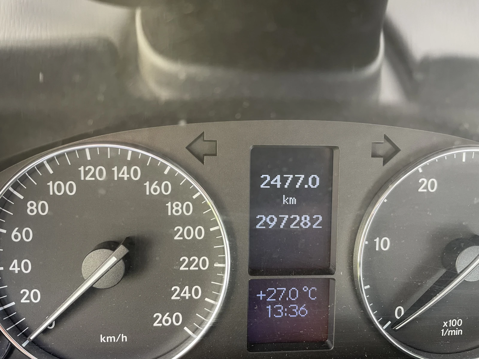 Mercedes-Benz C 220  - изображение 8