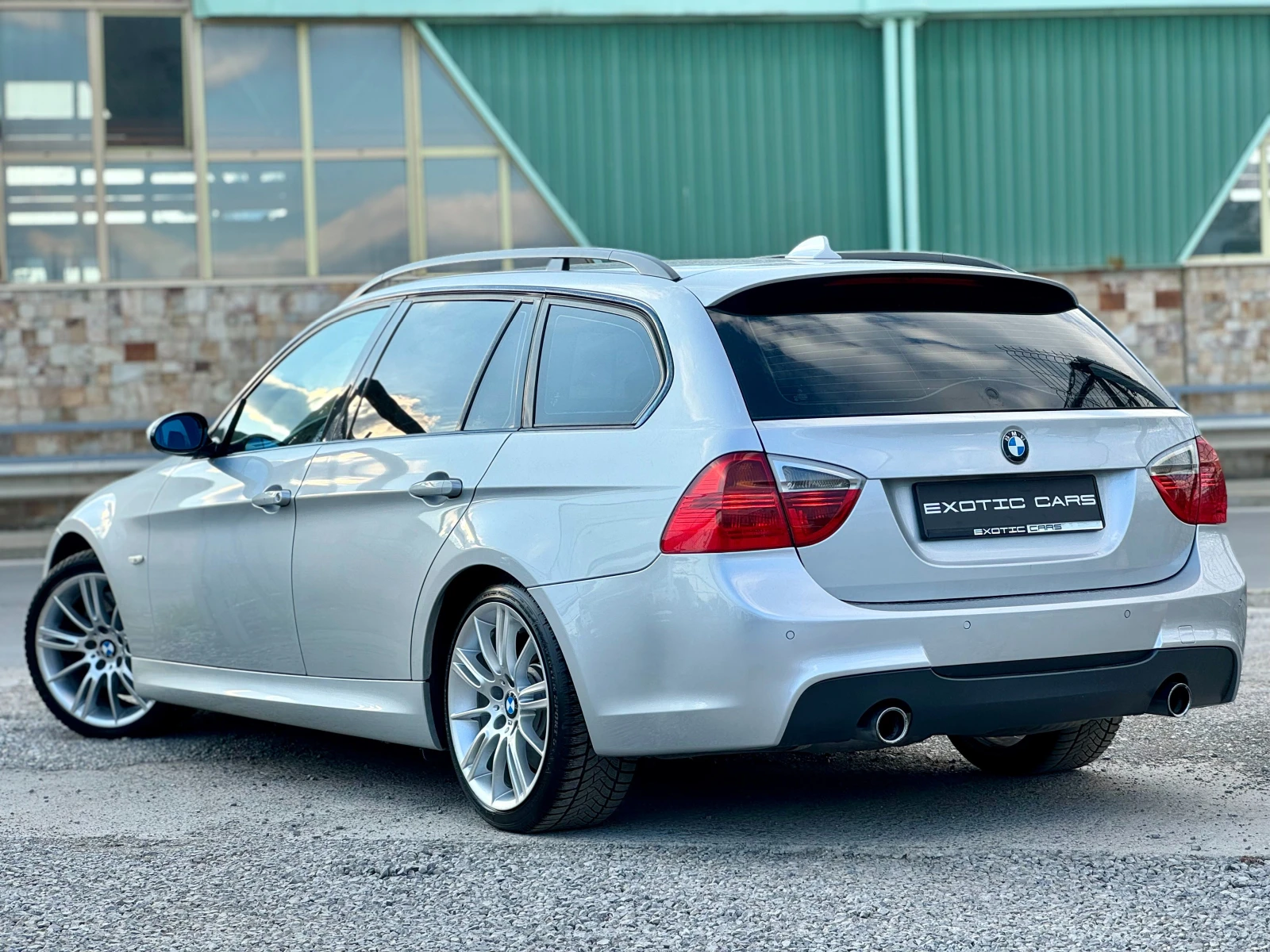 BMW 335 d ! M Pack ! SWISS ! - изображение 6