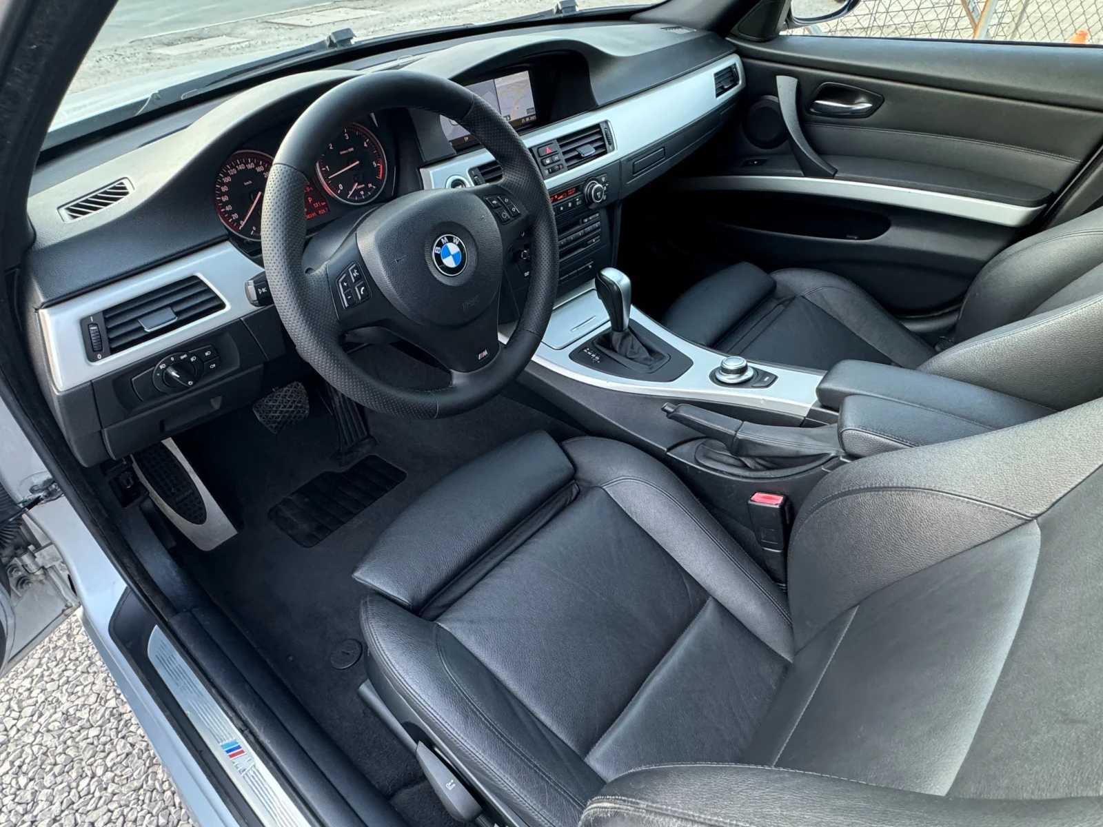 BMW 335 d ! M Pack ! SWISS ! - изображение 8