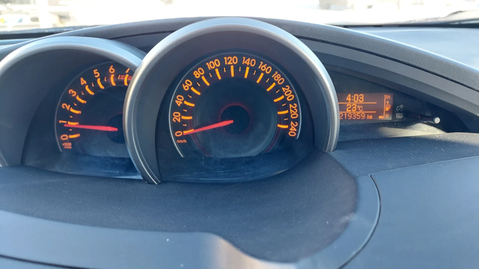 Toyota Verso 1.8 ГАЗ - изображение 9