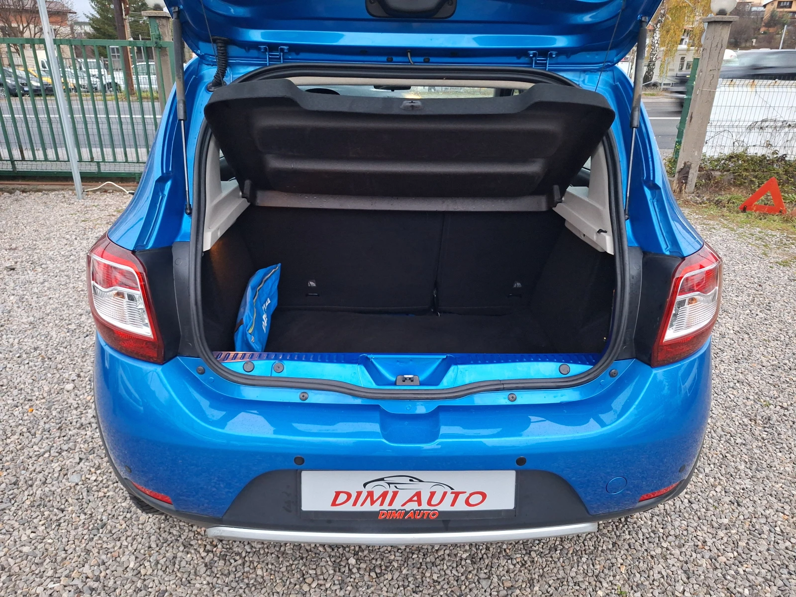 Dacia Sandero 1.5dci 90ks Stepway Navigacia! - изображение 9