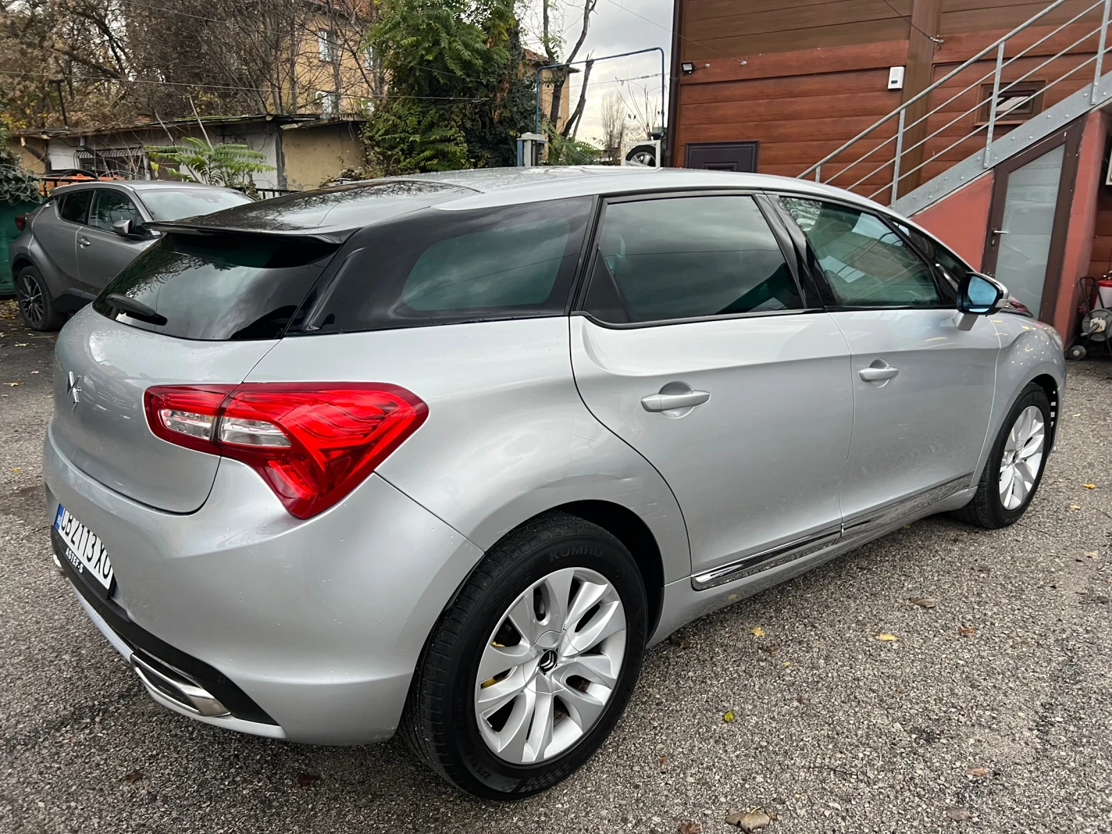 Citroen DS5 1.6 e - Hdi Автоматик задна камера - изображение 5