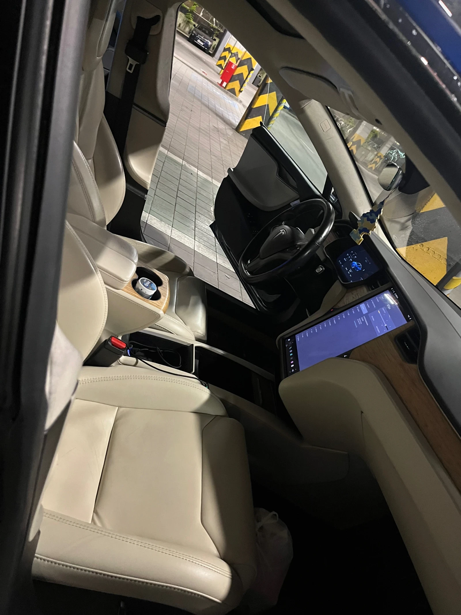 Tesla Model S  - изображение 9