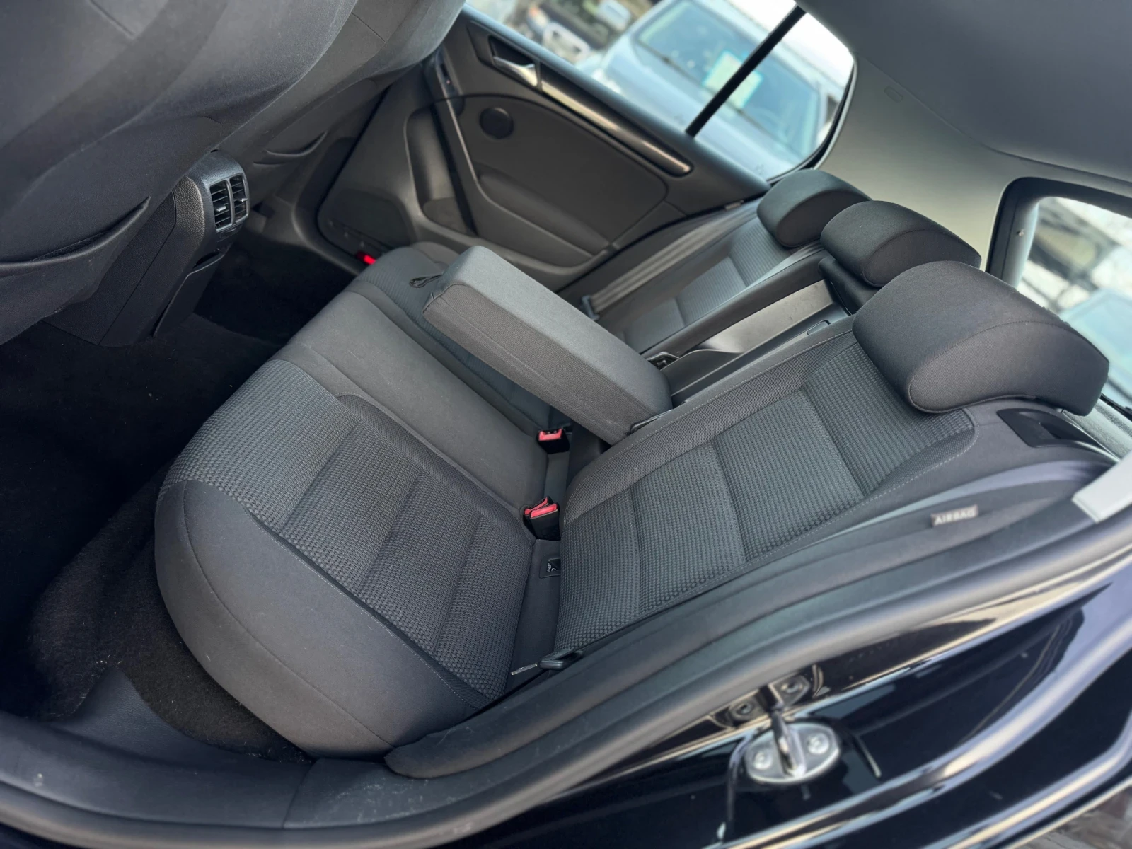 VW Golf 2.0TDI 140�� DSG ��������� ���� ������� �������  | Mobile.bg � ����������� 12