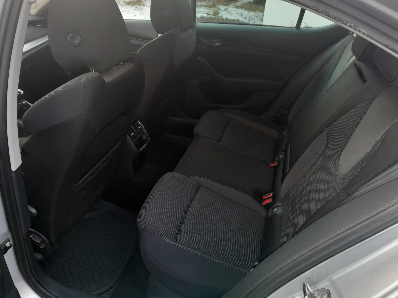 Skoda Octavia 2.0 TDI/6МТ - изображение 7