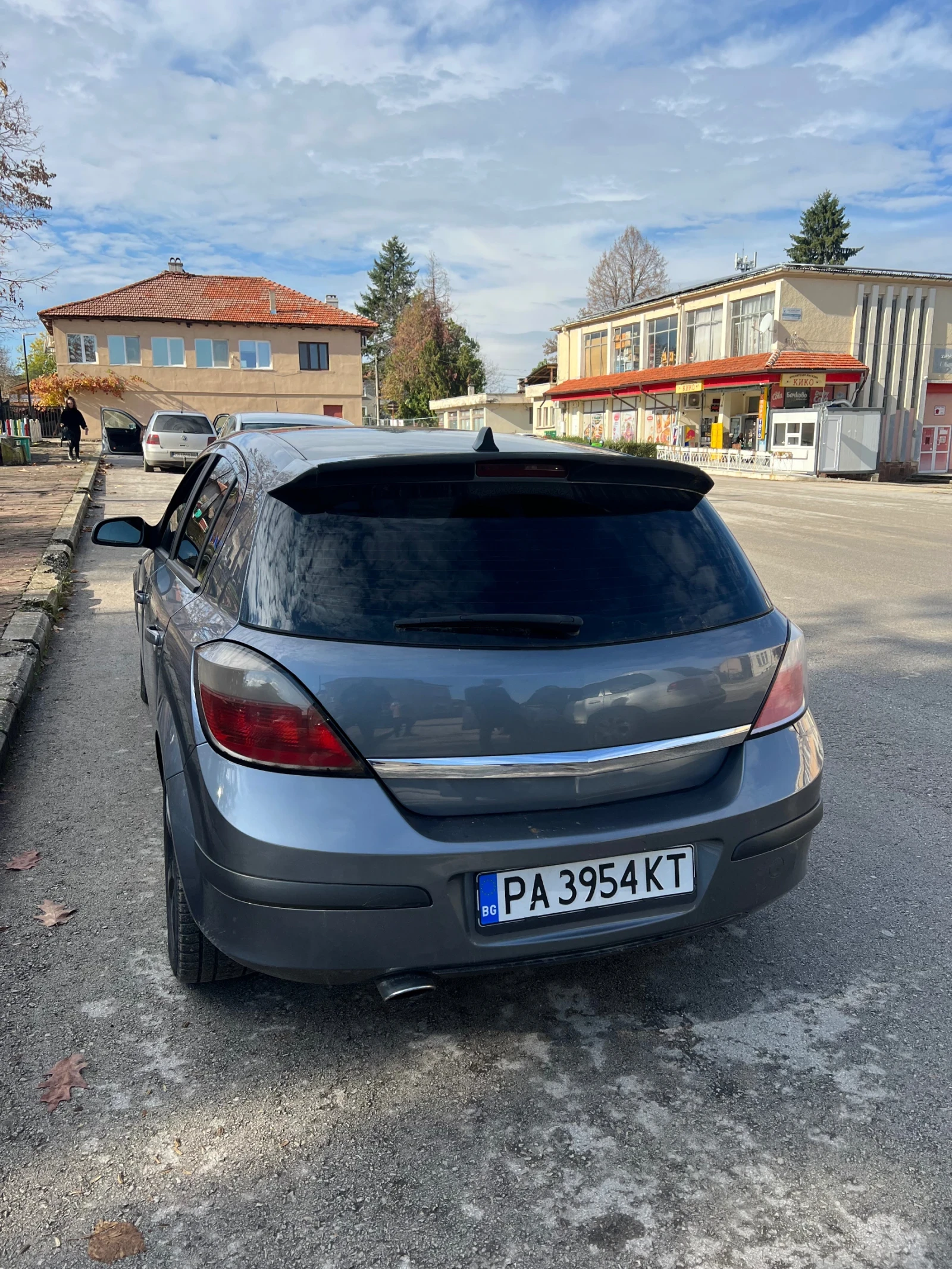 Opel Astra 2.0T - изображение 6