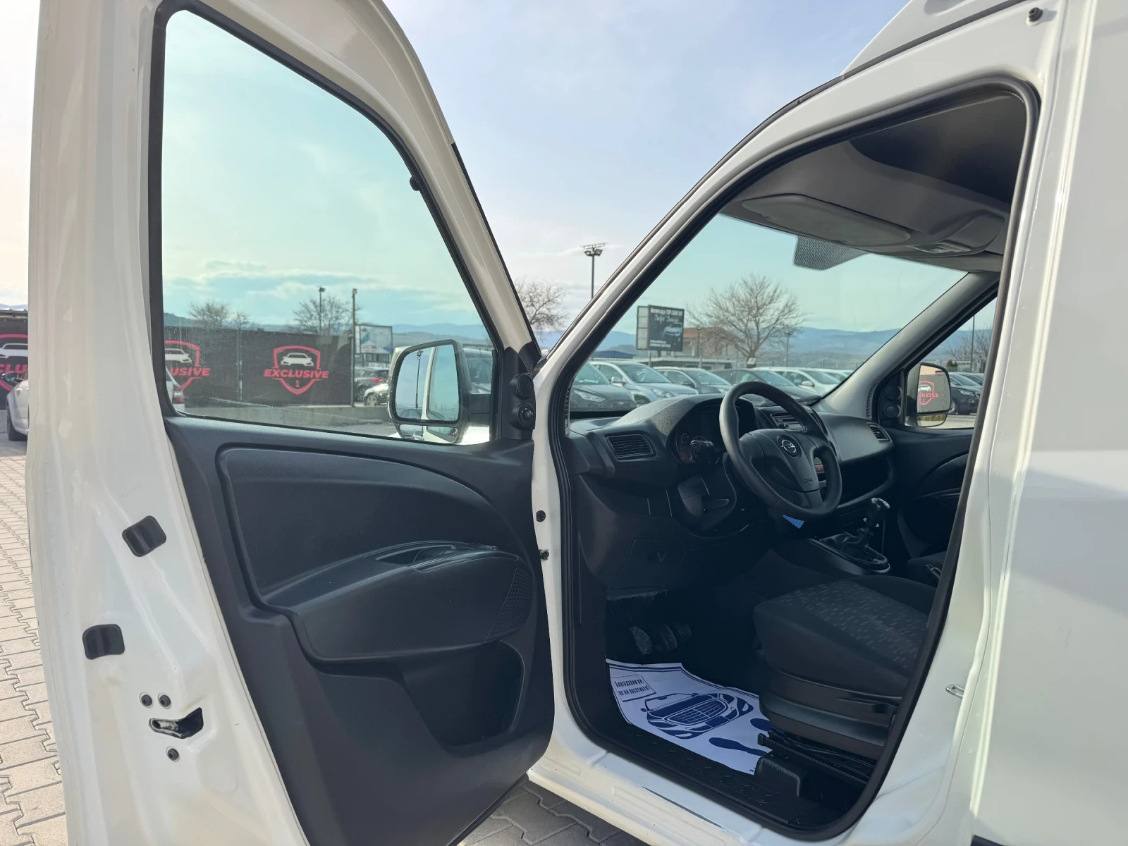 Opel Combo 1.6CDTI XL MAXI SERVIZ, снимка 9 - Автомобили и джипове - 54020382