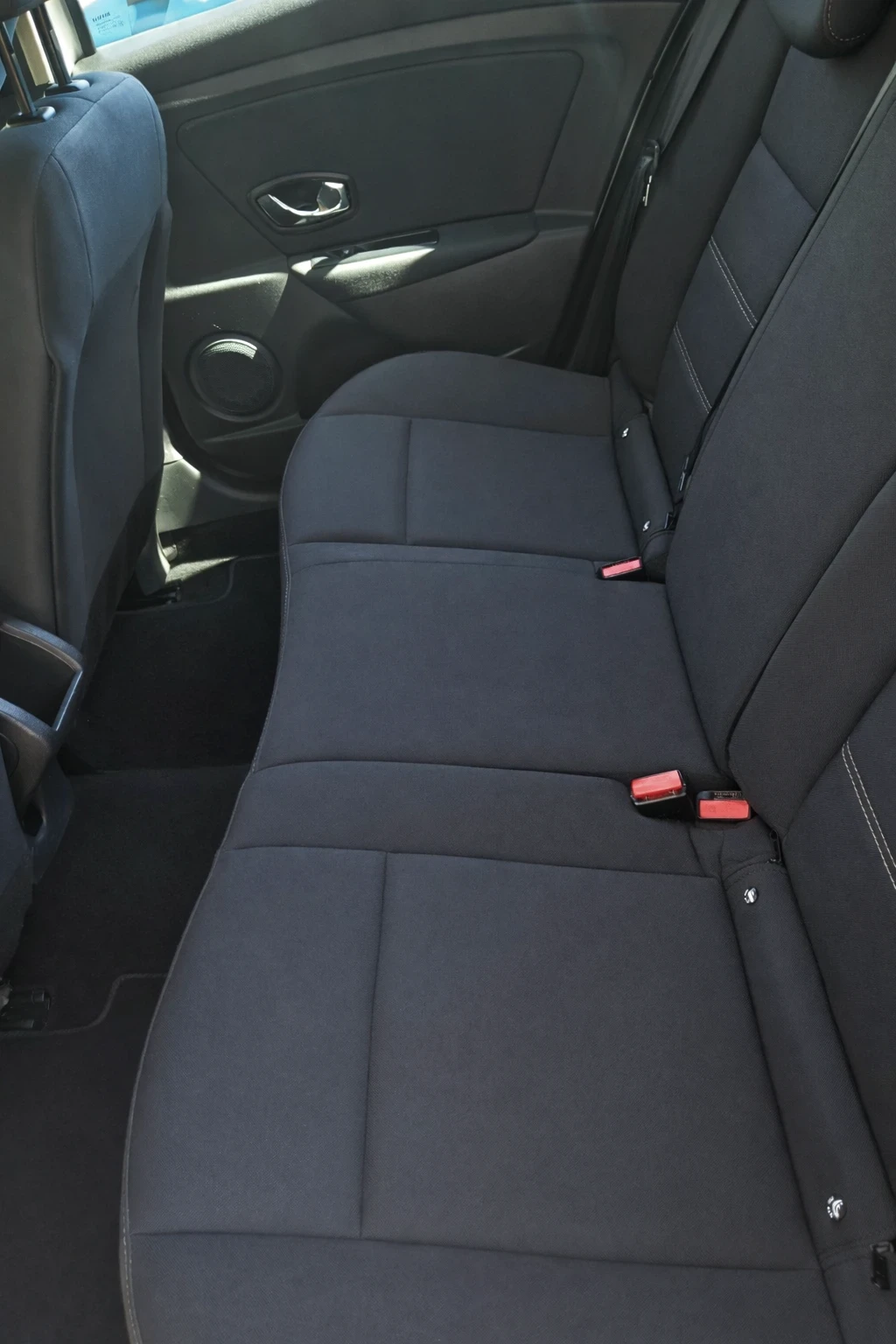 Renault Megane, снимка 5 - Автомобили и джипове - 54138375