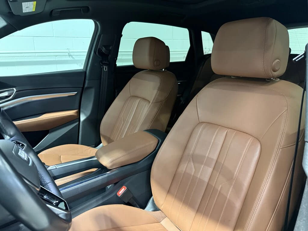 Audi E-Tron  Progressiv* quattro* ����������* (���� �� ��) | Mobile.bg � ����������� 10