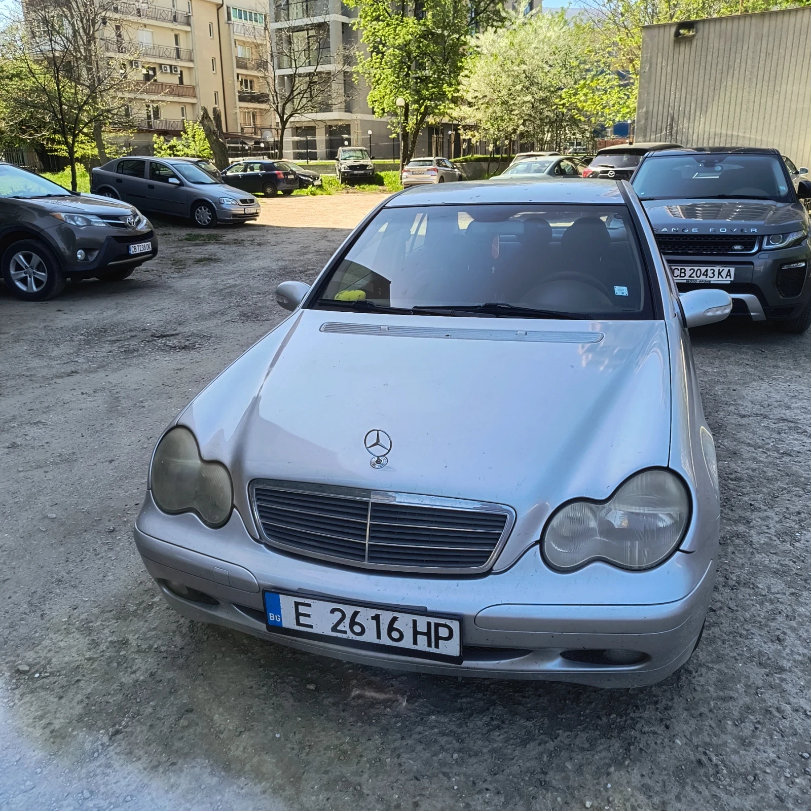 Mercedes-Benz 220