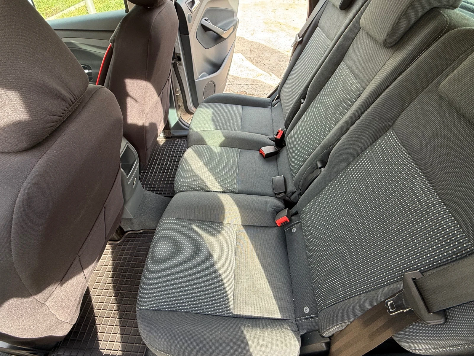 Ford C-max, снимка 12 - Автомобили и джипове - 54622455