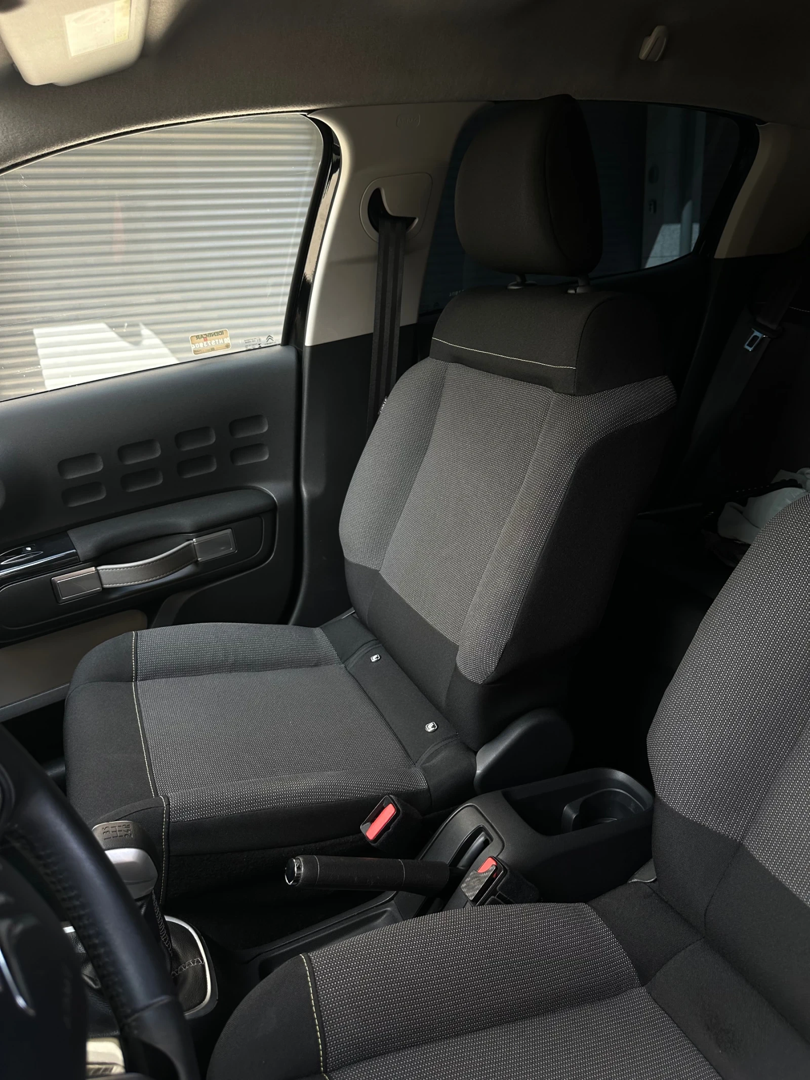 Citroen C3 1.6 HDI/75ps EURO-6 /Full/ CarPlay Парктроник , снимка 9 - Автомобили и джипове - 54766363