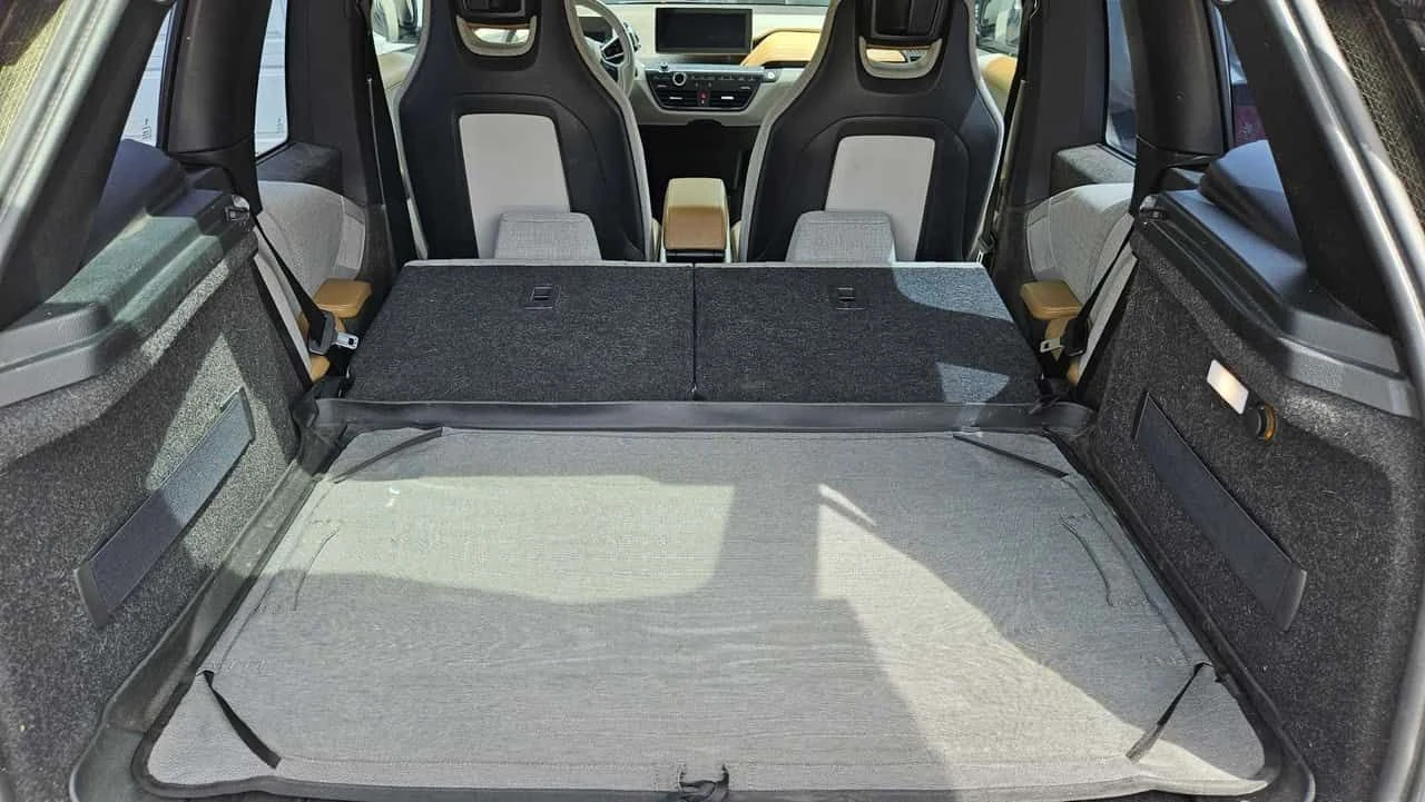 BMW i3  w/Range Extender * CARFAX * ОТ ПРЕДСТАВИТЕЛСТВО, снимка 10 - Автомобили и джипове - 55064895