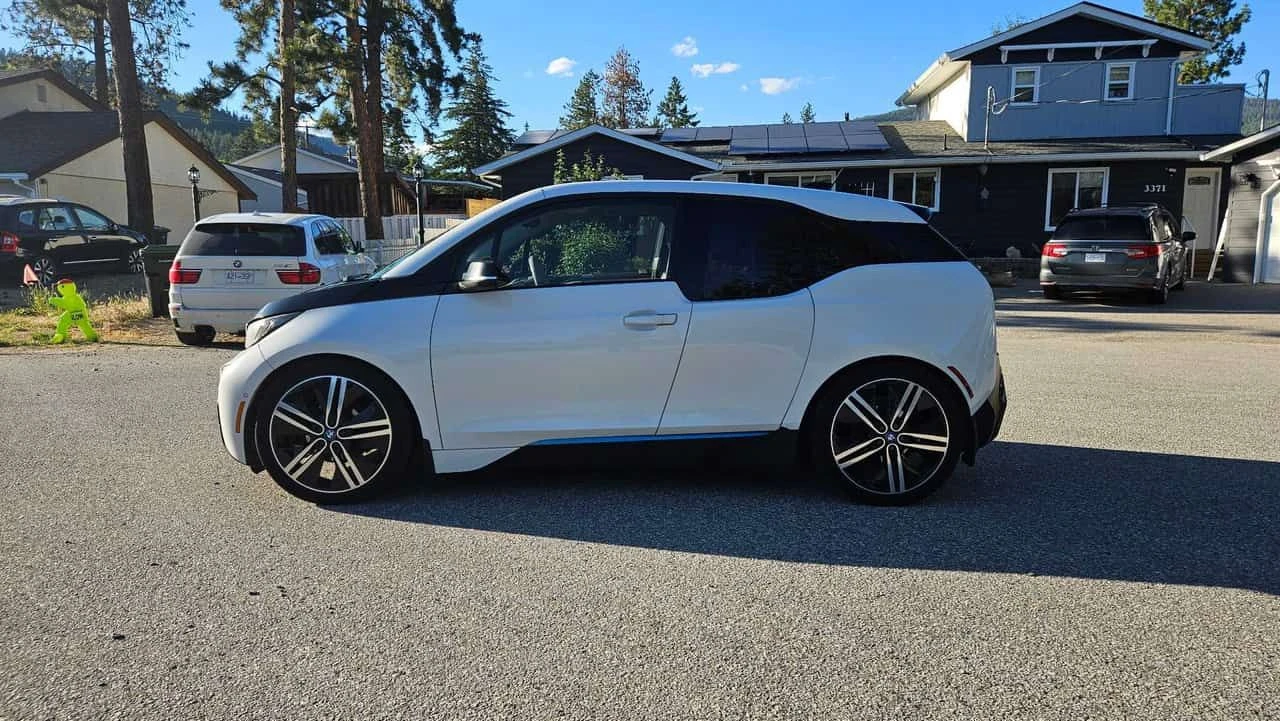 BMW i3  w/Range Extender * CARFAX * ОТ ПРЕДСТАВИТЕЛСТВО, снимка 2 - Автомобили и джипове - 55064895