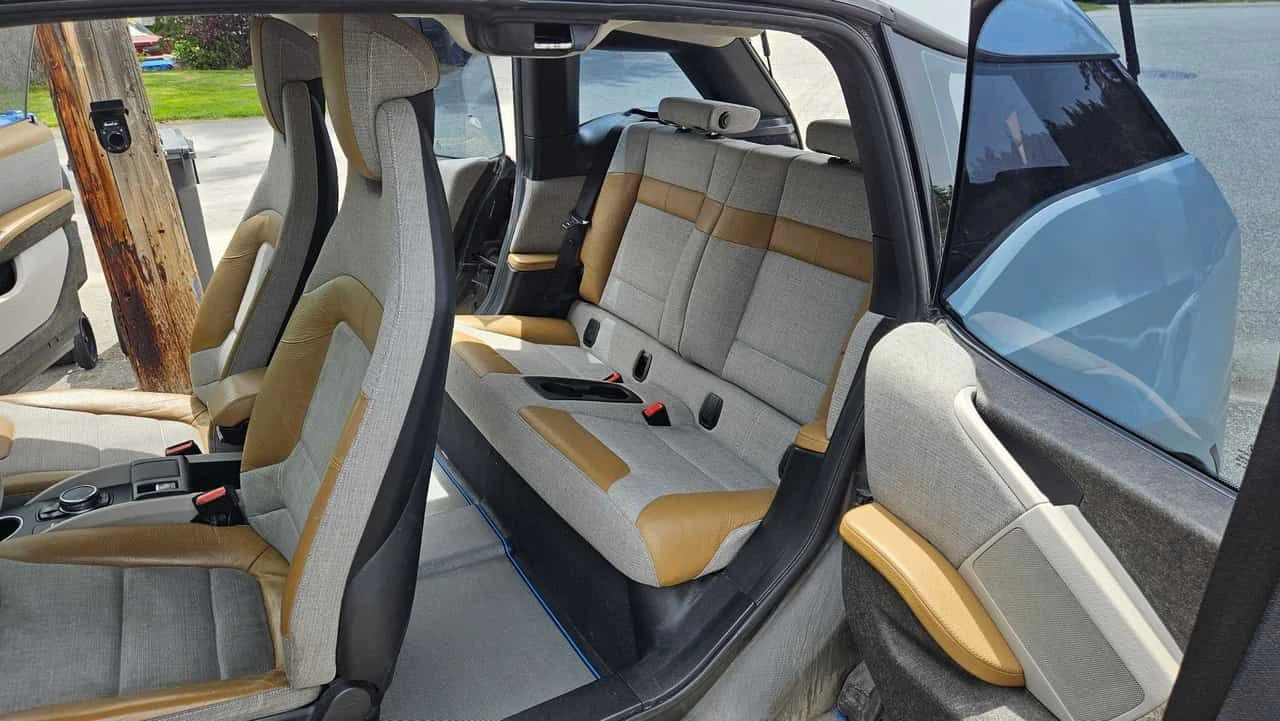 BMW i3  w/Range Extender * CARFAX * ОТ ПРЕДСТАВИТЕЛСТВО, снимка 12 - Автомобили и джипове - 55064895