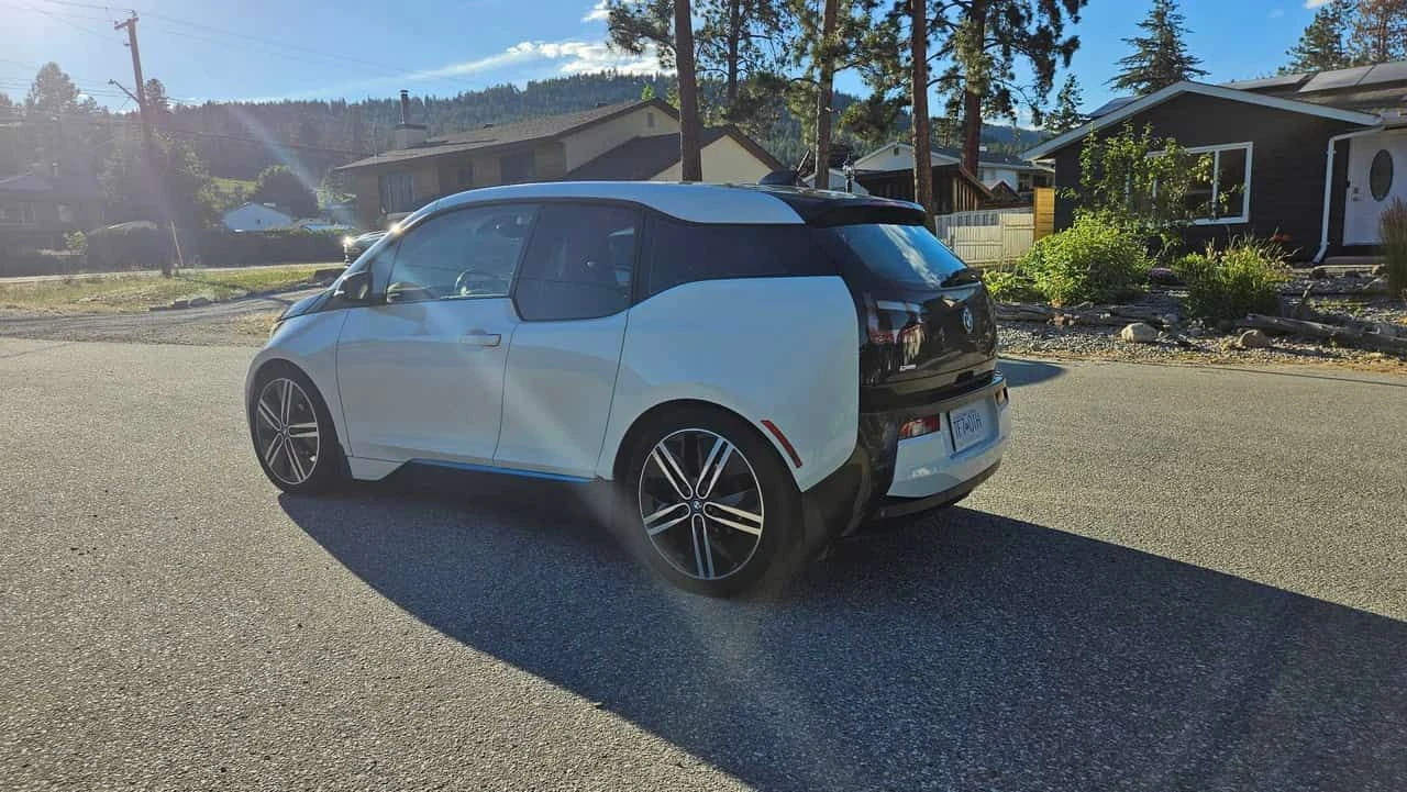BMW i3  w/Range Extender * CARFAX * ОТ ПРЕДСТАВИТЕЛСТВО, снимка 7 - Автомобили и джипове - 55064895