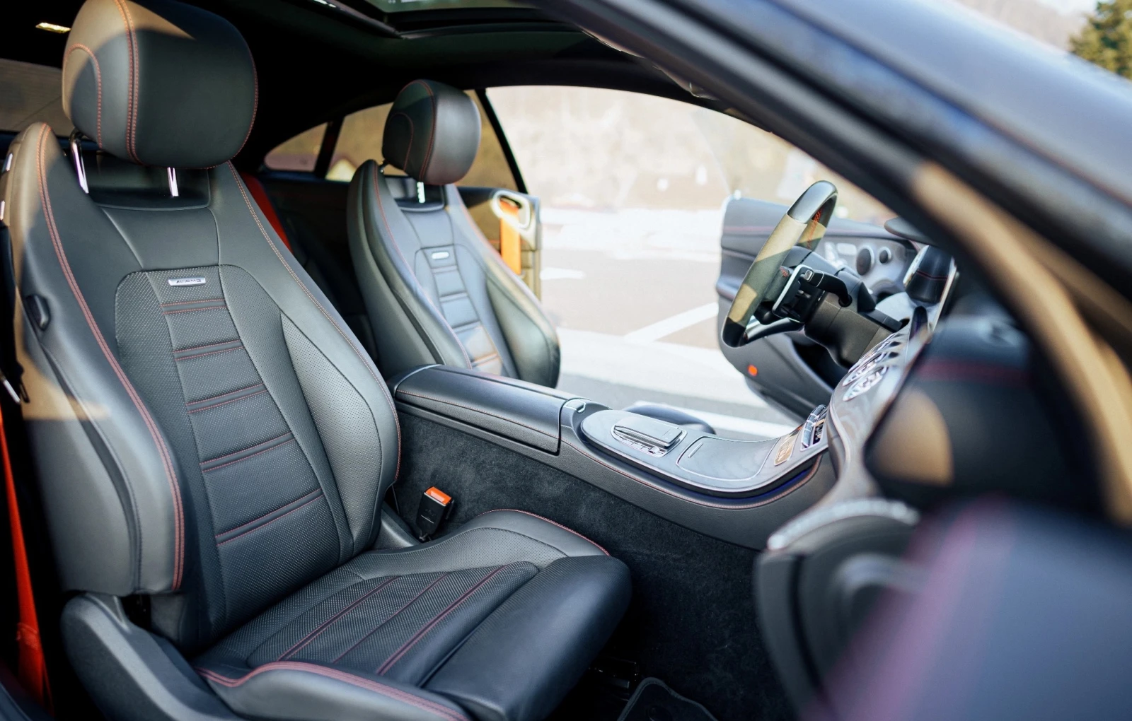 Mercedes-Benz E 53 AMG 4Matic+ , снимка 8 - Автомобили и джипове - 55829532