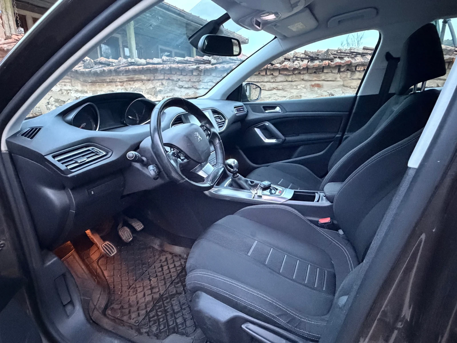Peugeot 308 1, 6 T9, снимка 7 - Автомобили и джипове - 56167408