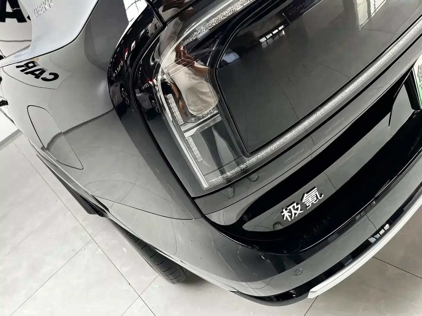 Zeekr 9X Max Edition 55 kWh, снимка 3 - Автомобили и джипове - 56361663