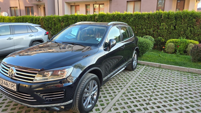 VW Touareg 3.0TDI R-Line, снимка 1 - Автомобили и джипове - 46895350