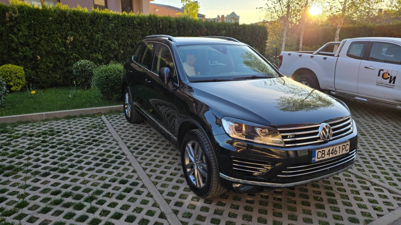 VW Touareg 3.0TDI R-Line, снимка 3 - Автомобили и джипове - 46895350