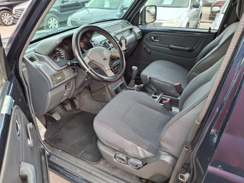 Mitsubishi Pajero 2.5 TDI* ИТАЛИЯ* КЛИМАТИК, снимка 8 - Автомобили и джипове - 49482384