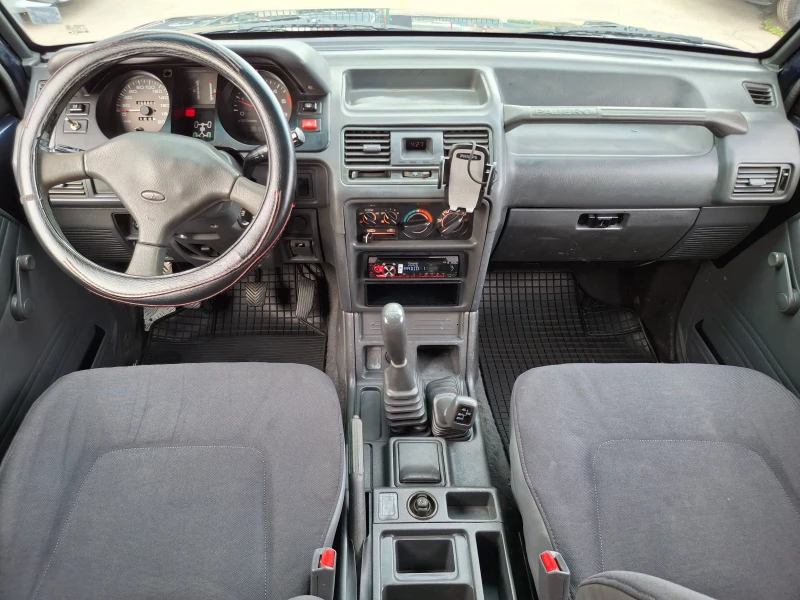 Mitsubishi Pajero 2.5 TDI* ИТАЛИЯ* КЛИМАТИК, снимка 9 - Автомобили и джипове - 49482384