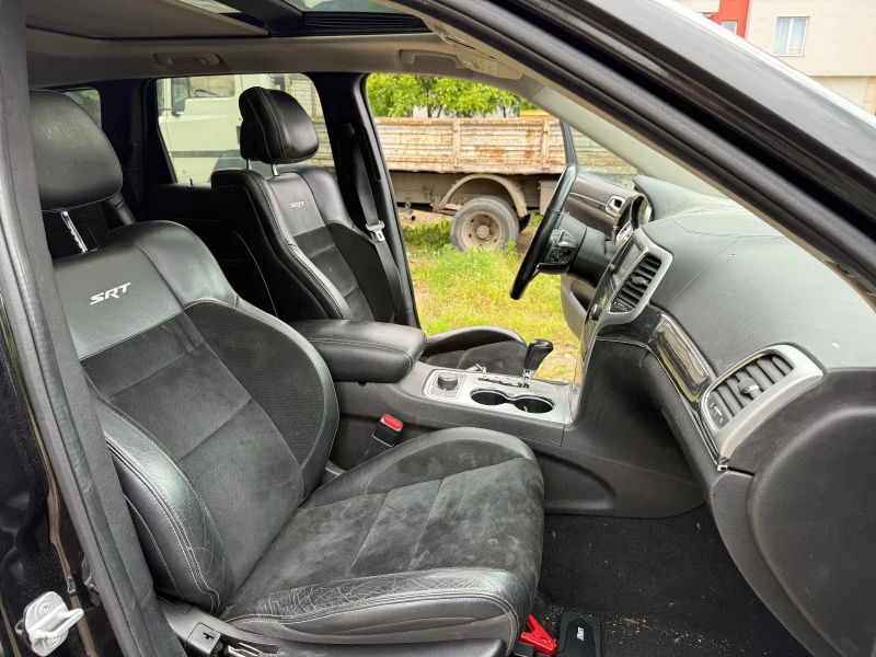Jeep Grand cherokee 6.4 SRT, снимка 9 - Автомобили и джипове - 50433500