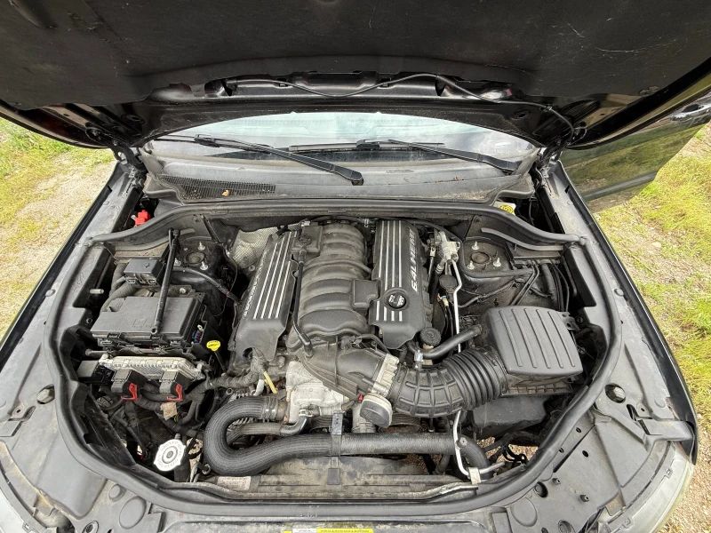 Jeep Grand cherokee 6.4 SRT, снимка 11 - Автомобили и джипове - 50433500
