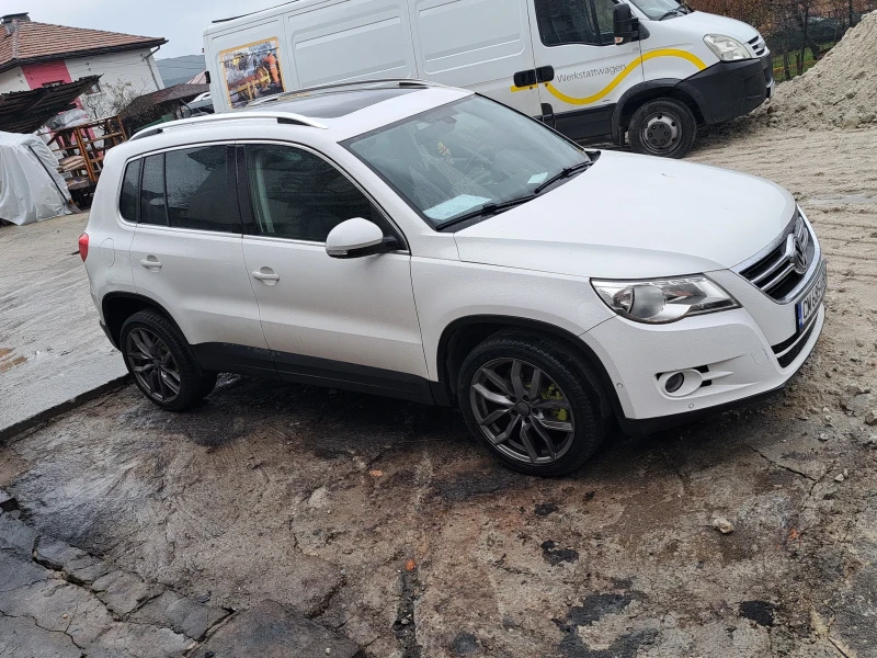 VW Tiguan, снимка 5 - Автомобили и джипове - 52462294