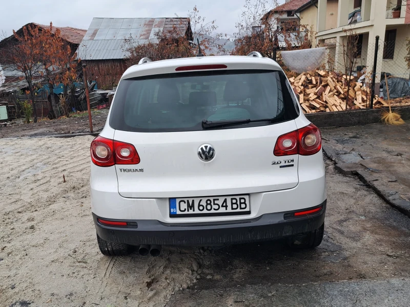 VW Tiguan, снимка 2 - Автомобили и джипове - 52462294