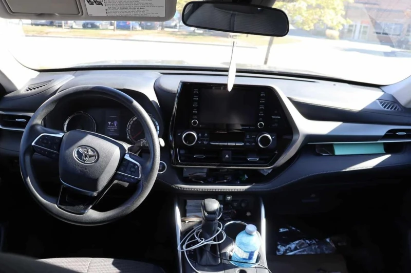 Toyota Highlander * LE * CARFAX * БЕЗ ПЪРВОНАЧАЛНА ВНОСКА, снимка 9 - Автомобили и джипове - 52754573