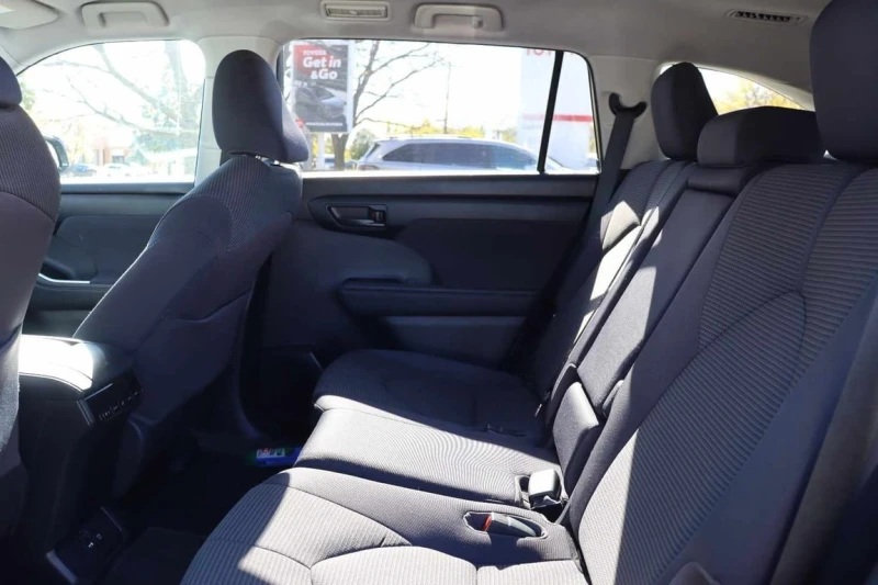 Toyota Highlander * LE * CARFAX * БЕЗ ПЪРВОНАЧАЛНА ВНОСКА, снимка 10 - Автомобили и джипове - 52754573