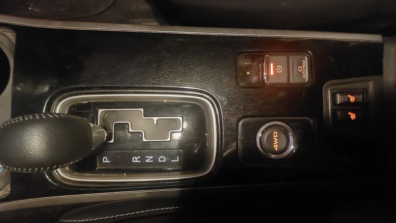 Mitsubishi Outlander 2.2 did, снимка 6 - Автомобили и джипове - 53181875
