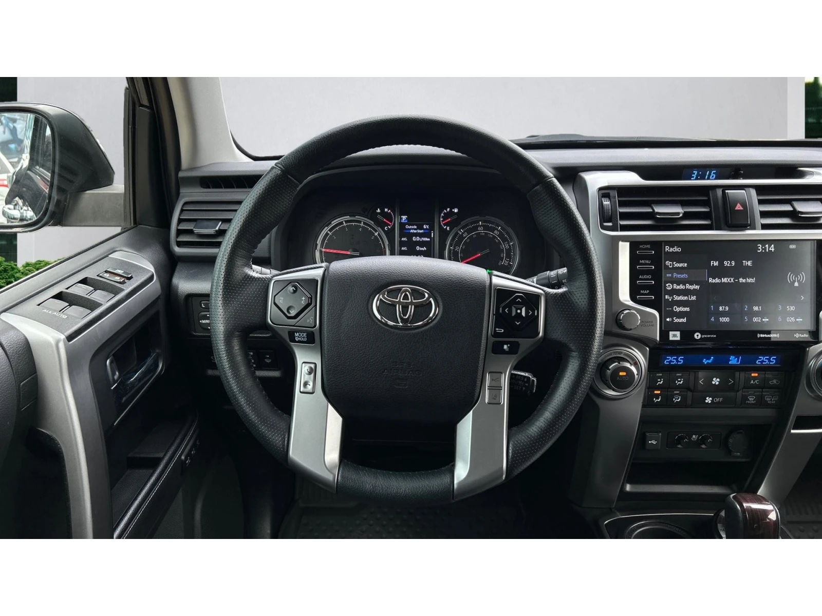 Toyota 4runner Limited, 7 места, AWD, Месечна вноска от 1590 лв. - изображение 9