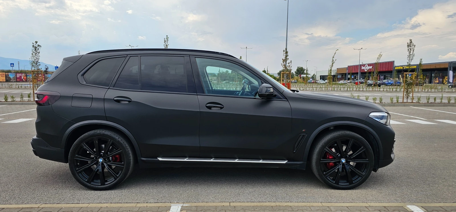 BMW X5 2023г 28000км 4.0iM - изображение 5