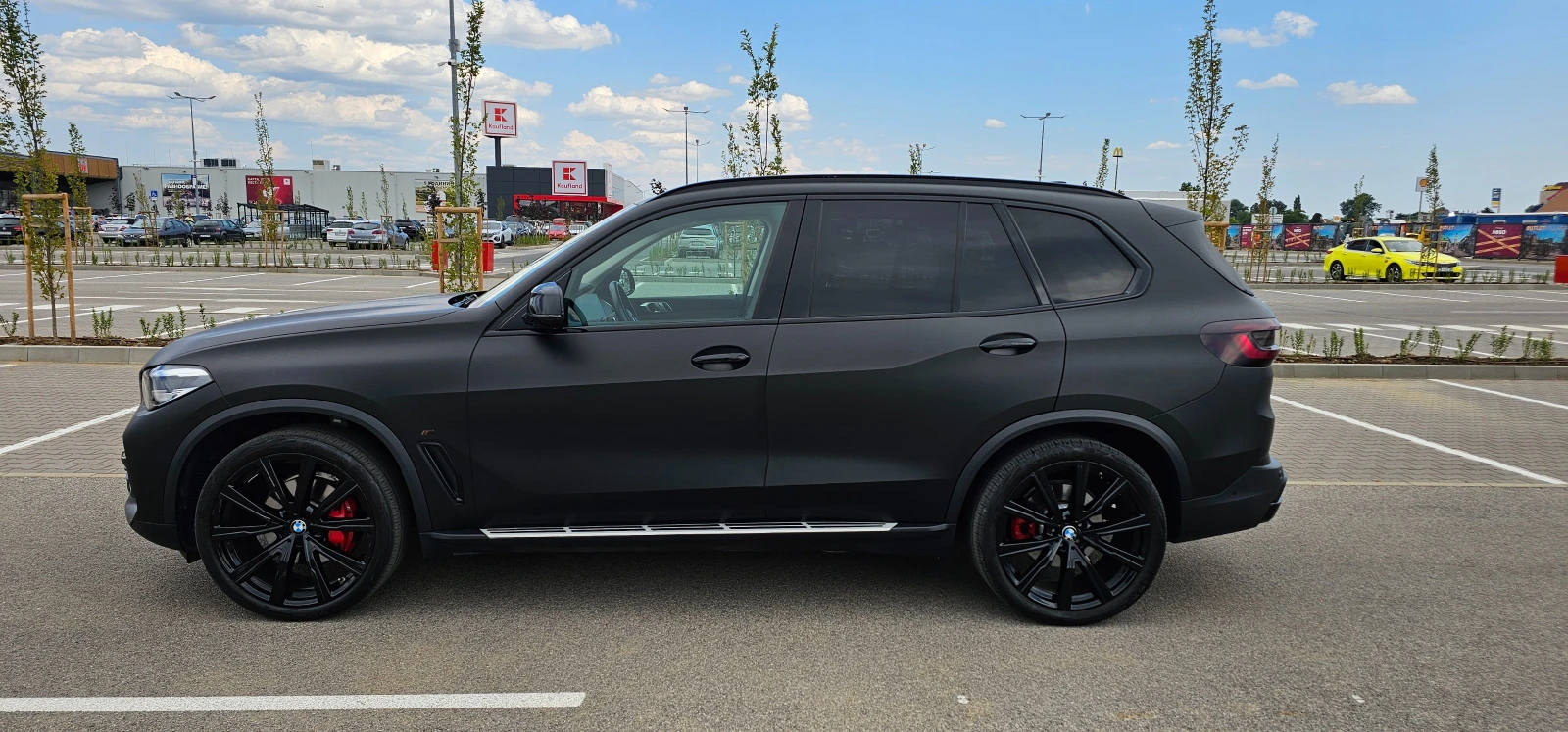 BMW X5 2023г 28000км 4.0iM - изображение 6