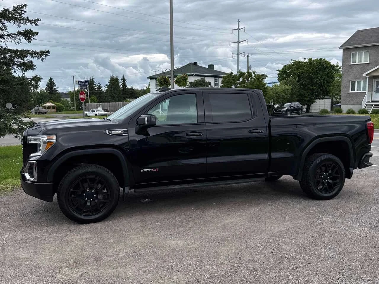 Gmc Sierra * AT4 * АВТОКРЕДИТ БЕЗ ПЪРВОНАЧАЛНА ВНОСКА* , снимка 2 - Автомобили и джипове - 55083090