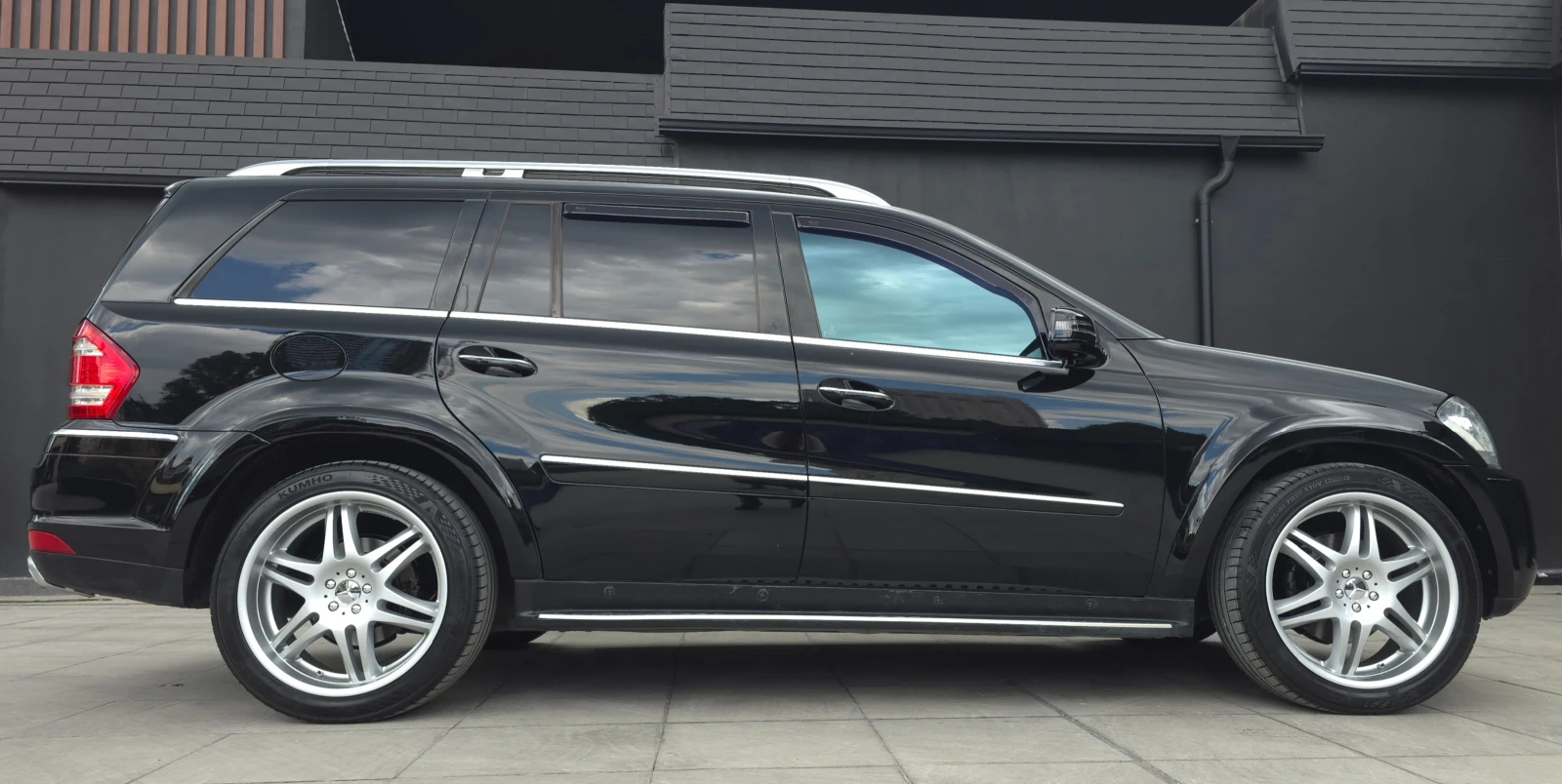 Mercedes-Benz GL 550 INSTAGRAM: MERCEDESGL550AMG, снимка 3 - Автомобили и джипове - 55179278